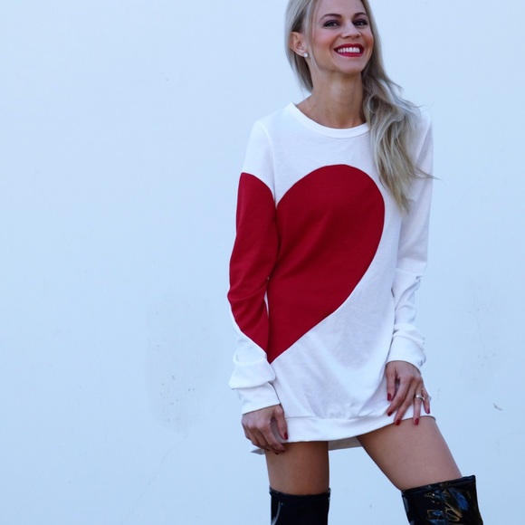 Tops - Last One! ❤️ Cute Valentines Day Heart Print Top